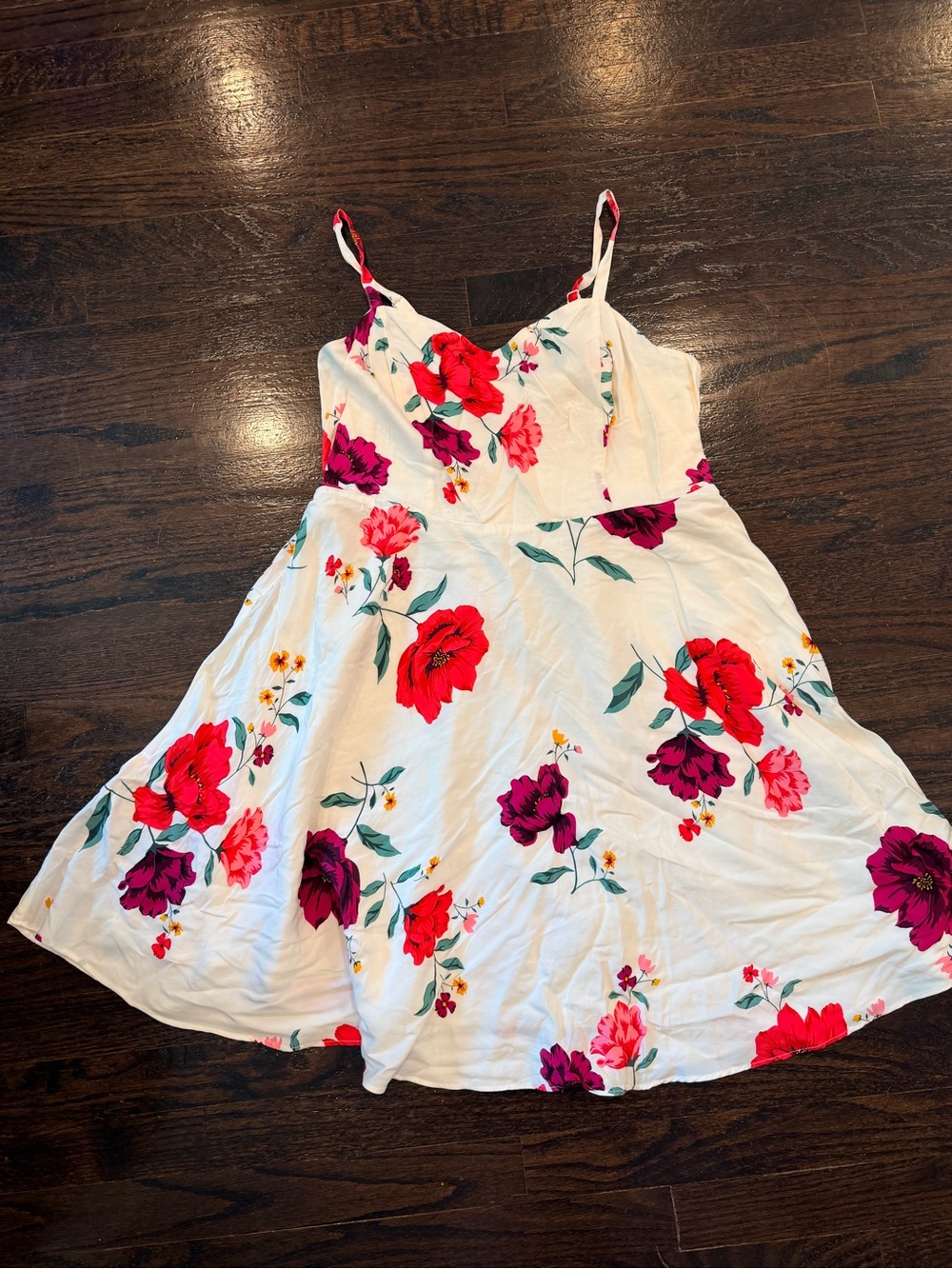 Women’s White Floral Sundress with Red & Pink Blooms